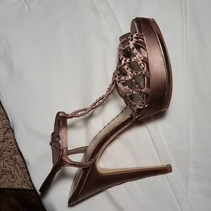 Shimmery Mauve/Rose Gold Lulu Townsend Platform Heels size 10M